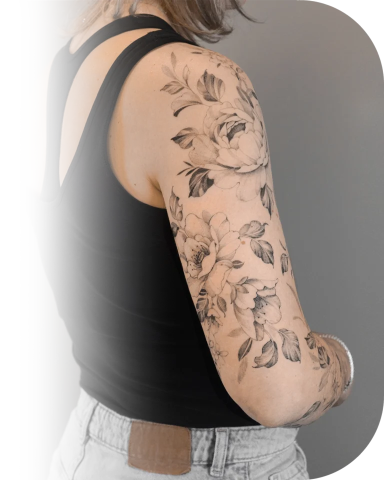 fine-line-flower-sleeve-woman